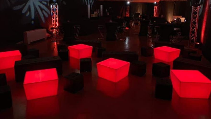 table-lumineuse-lounge-880x500